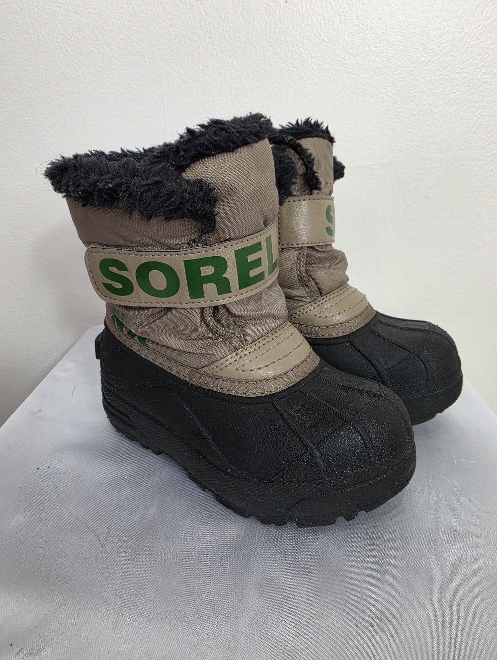 SOREL Kids Black Winter Snow Boots